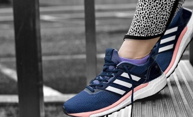 Sepatu Adidas Wanita